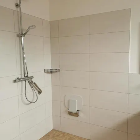 Hafenkoje Anita Zinnowitz